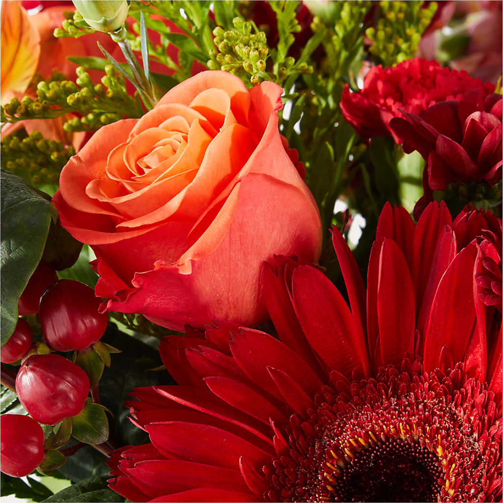 Sweater Season - A Florist Original – VERN'S SHARONVILLE FLORIST, Cincinnati OH