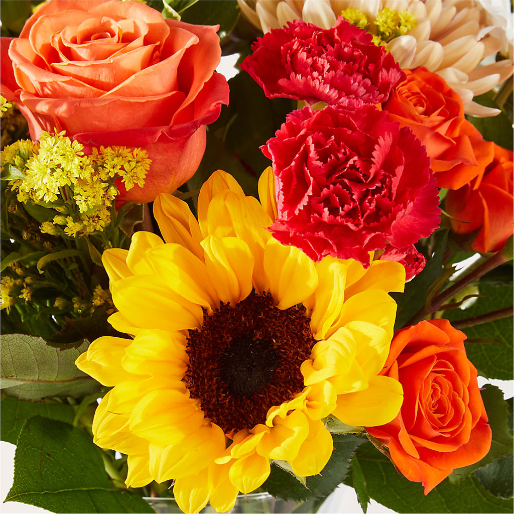 Sweater Season - A Florist Original – VERN'S SHARONVILLE FLORIST, Cincinnati OH