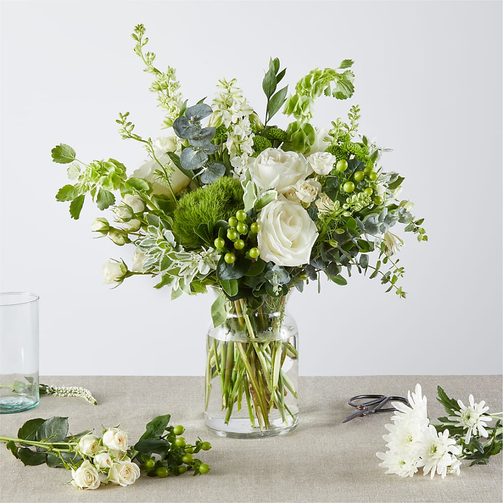 Irish Garden - A Florist Original – VERN'S SHARONVILLE FLORIST, Cincinnati OH