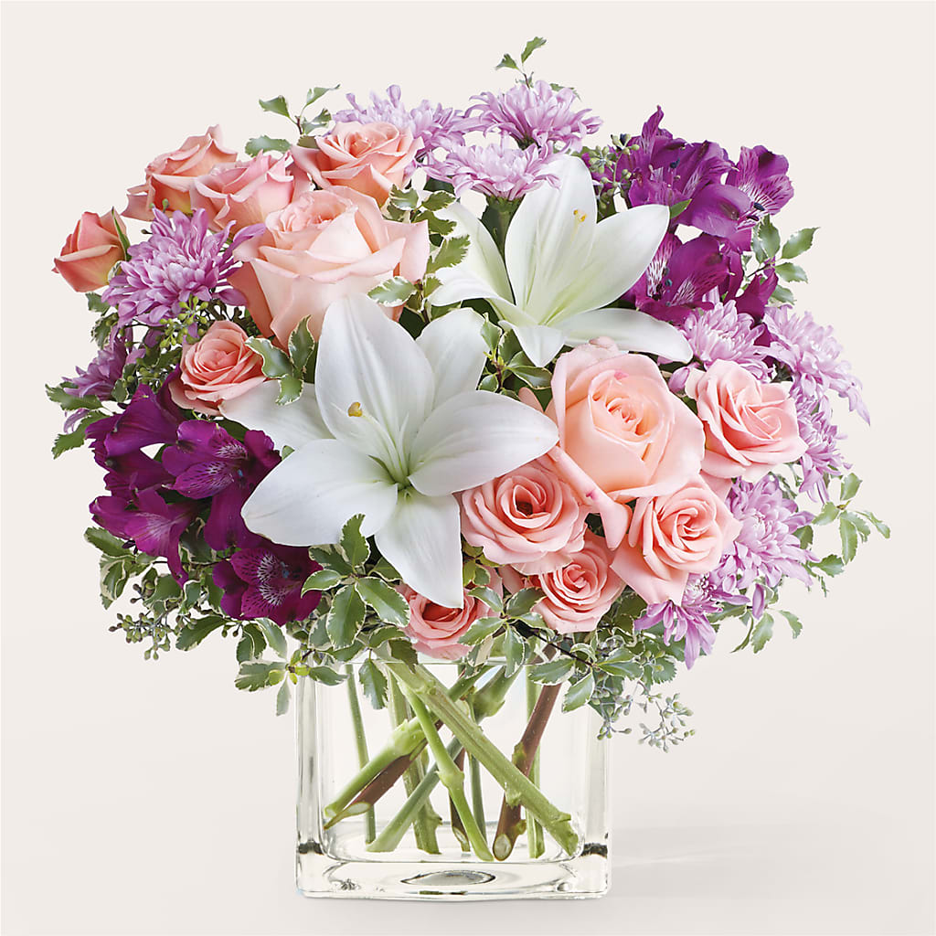 Mani Pedi Bouquet – VERN'S SHARONVILLE FLORIST, Cincinnati OH
