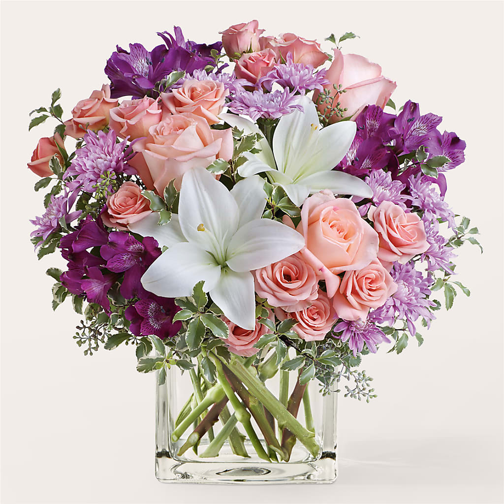 Mani Pedi Bouquet – VERN'S SHARONVILLE FLORIST, Cincinnati OH