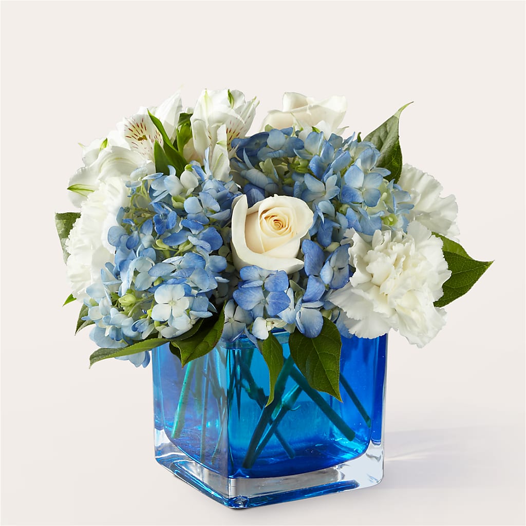 Soothing Waters Bouquet – VERN'S SHARONVILLE FLORIST, Cincinnati OH