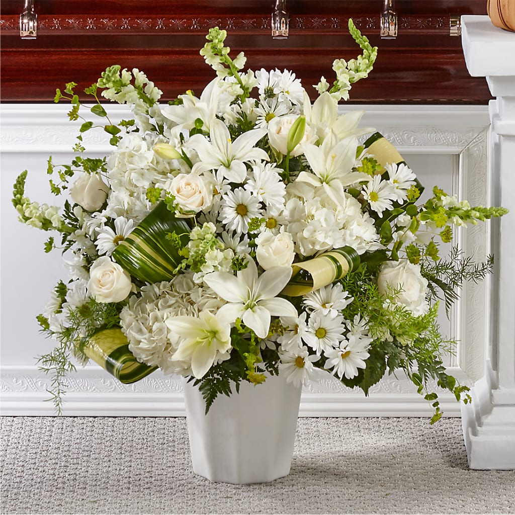 Thoughts of Tranquility Floor Basket – VERN'S SHARONVILLE FLORIST, Cincinnati OH