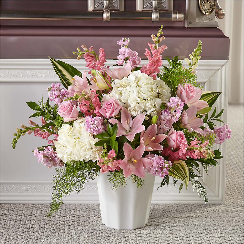 Simply Serene Floor Basket – VERN'S SHARONVILLE FLORIST, Cincinnati OH