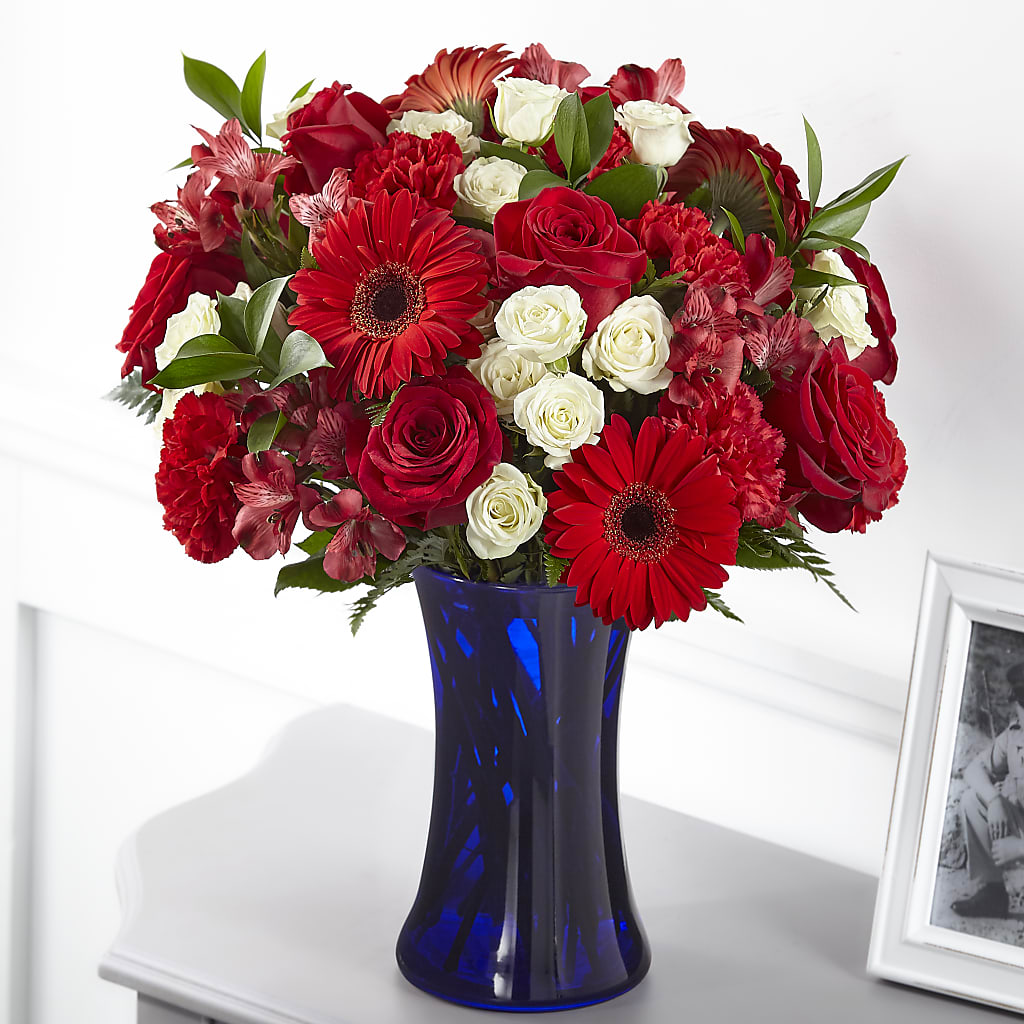 Hearts Embrace Bouquet – VERN'S SHARONVILLE FLORIST, Cincinnati OH