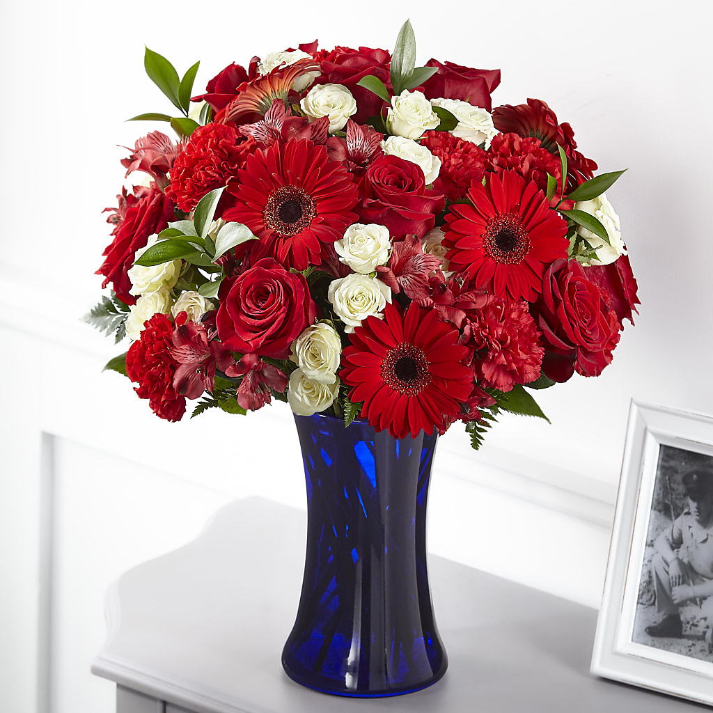 Hearts Embrace Bouquet – VERN'S SHARONVILLE FLORIST, Cincinnati OH