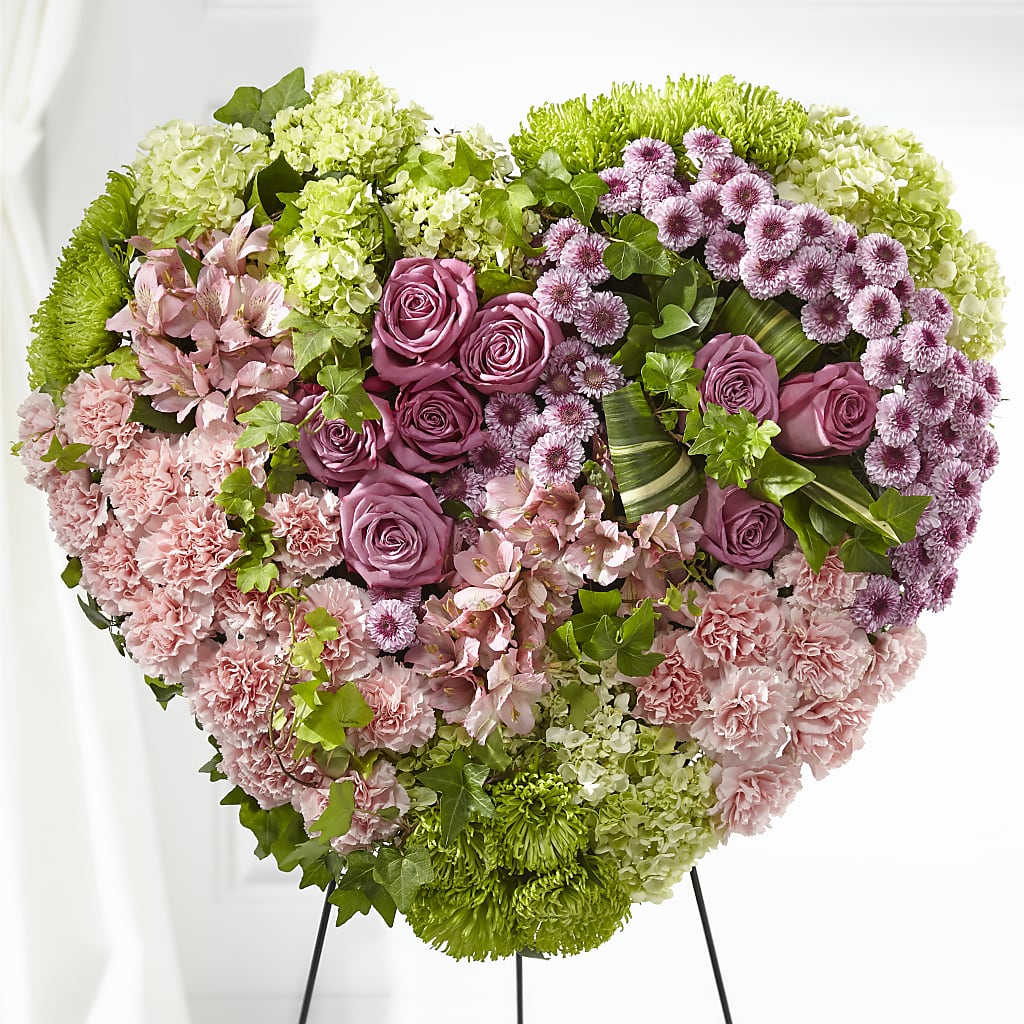 Heartwarming Standing Heart – VERN'S SHARONVILLE FLORIST, Cincinnati OH