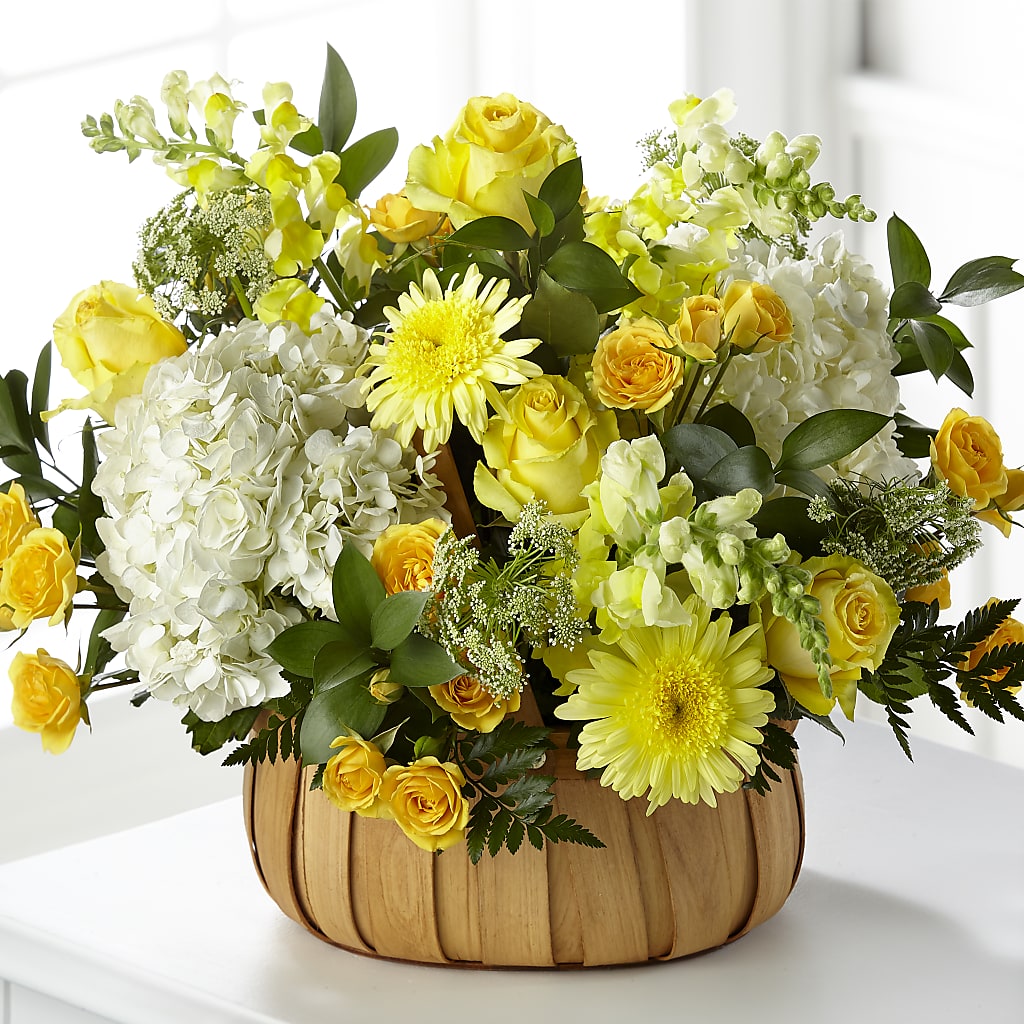 Rustic Remembrance Basket – VERN'S SHARONVILLE FLORIST, Cincinnati OH
