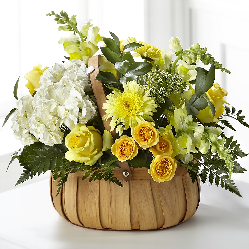 Rustic Remembrance Basket – VERN'S SHARONVILLE FLORIST, Cincinnati OH
