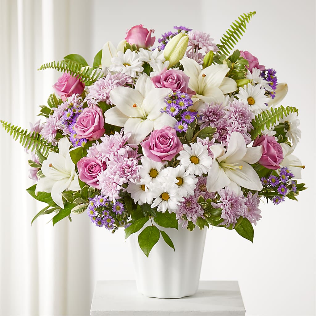 Warmest Thoughts Tabletop Basket – VERN'S SHARONVILLE FLORIST, Cincinnati OH