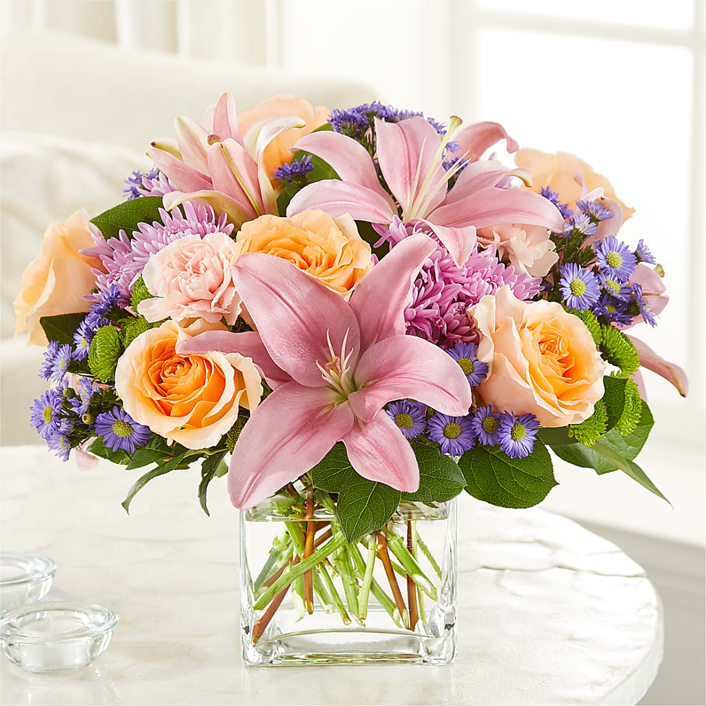 Delicate Details Bouquet – VERN'S SHARONVILLE FLORIST, Cincinnati OH