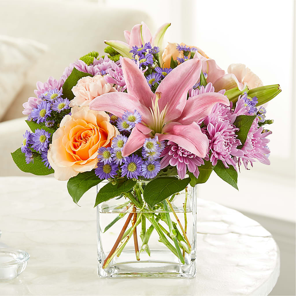 Delicate Details Bouquet – VERN'S SHARONVILLE FLORIST, Cincinnati OH