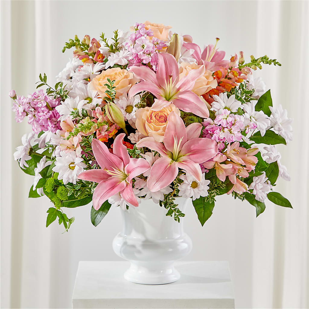 Heartfelt Gesture Urn Arrangement – VERN'S SHARONVILLE FLORIST, Cincinnati OH