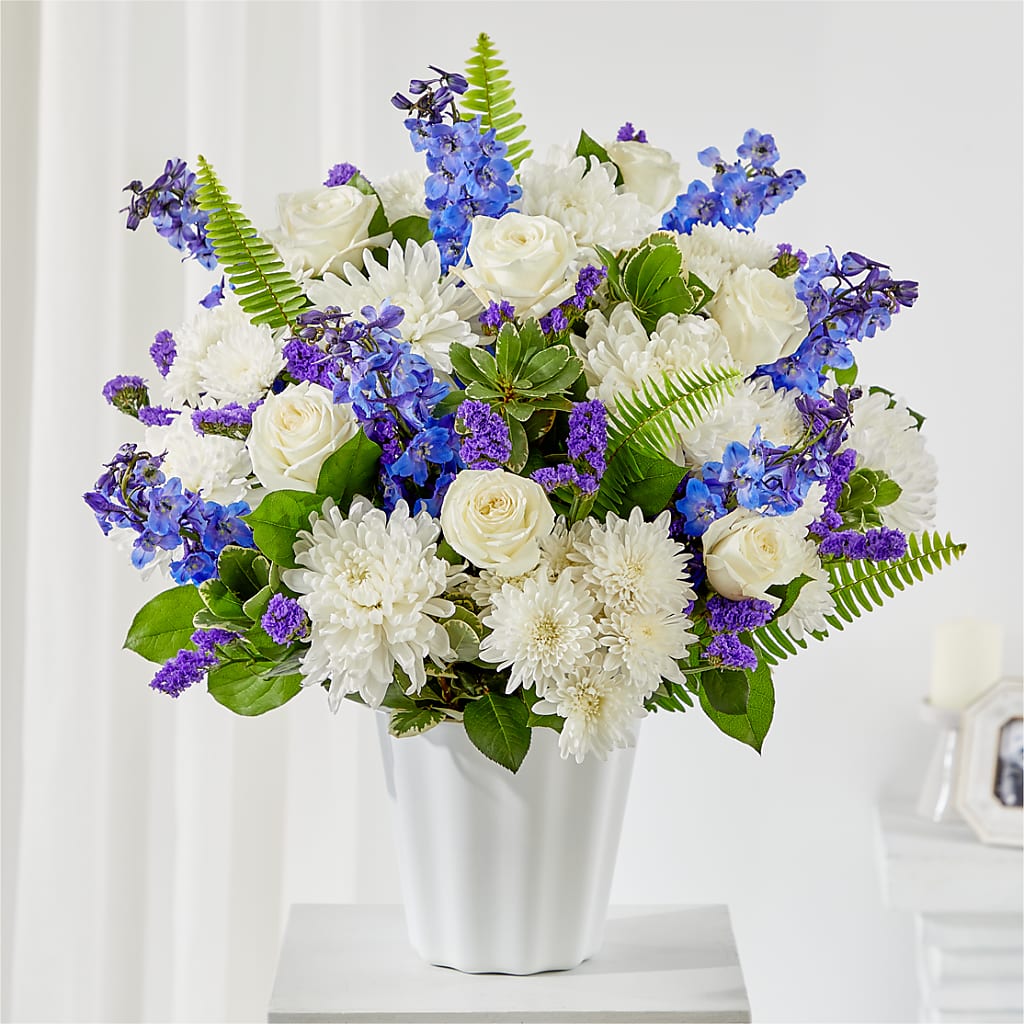 Hold Dear Tabletop Basket – VERN'S SHARONVILLE FLORIST, Cincinnati OH