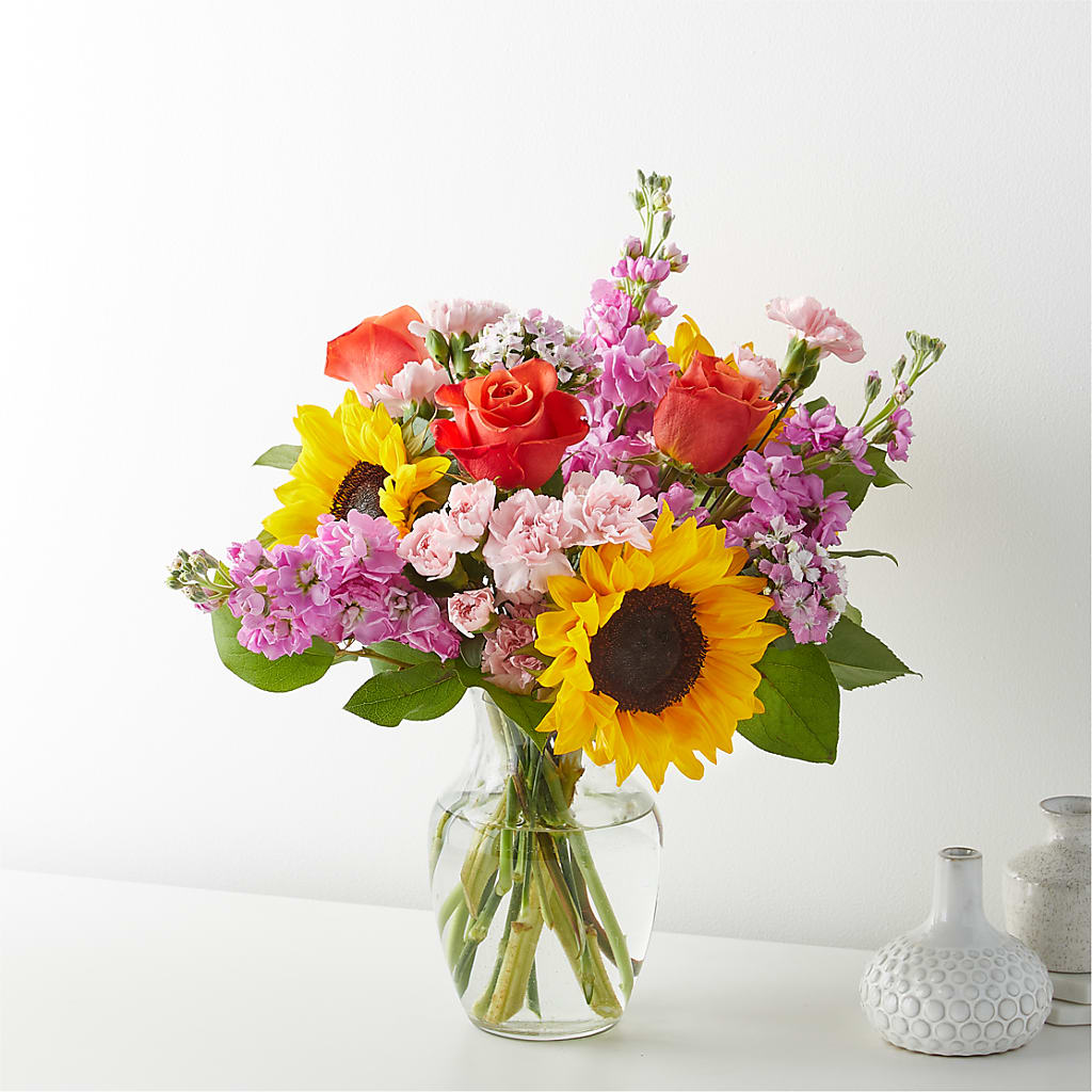 Yellow Brick Road Bouquet – VERN'S SHARONVILLE FLORIST, Cincinnati OH