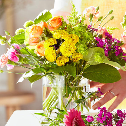 Bold & Bright – A Florist Original – VERN'S SHARONVILLE FLORIST, Cincinnati OH