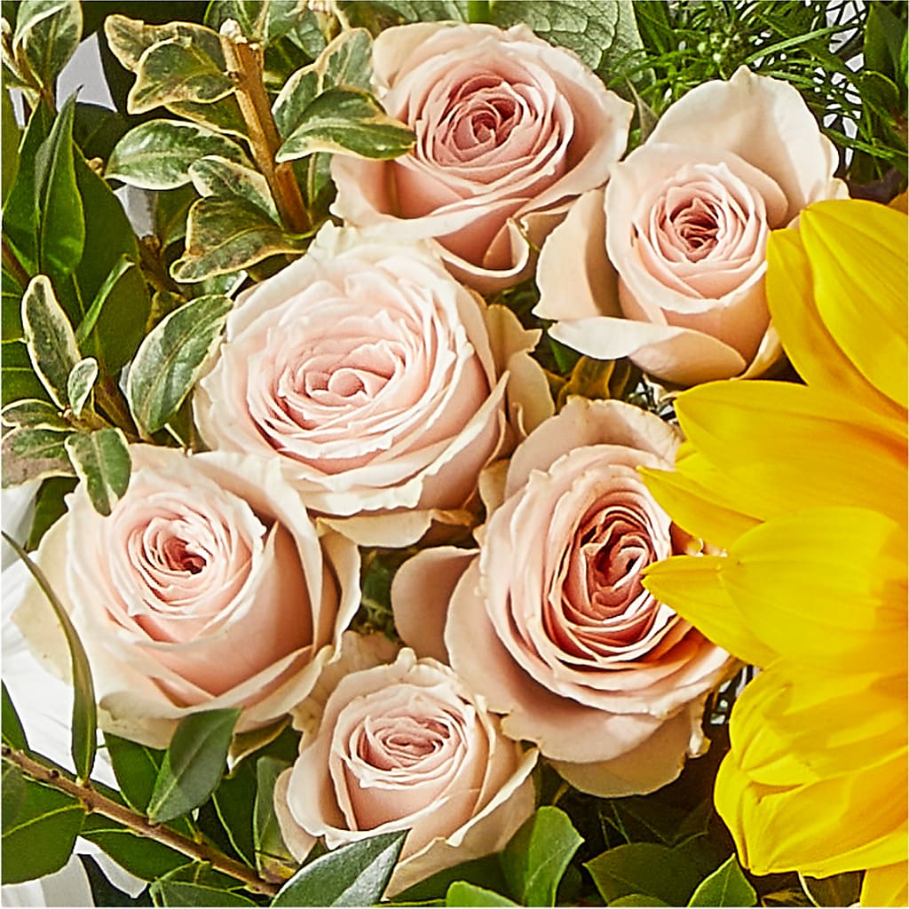 The Good Life Bouquet – VERN'S SHARONVILLE FLORIST, Cincinnati OH