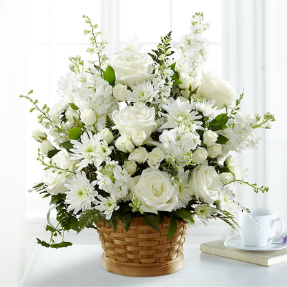 Heartfelt Condolences Arrangement – VERN'S SHARONVILLE FLORIST, Cincinnati OH