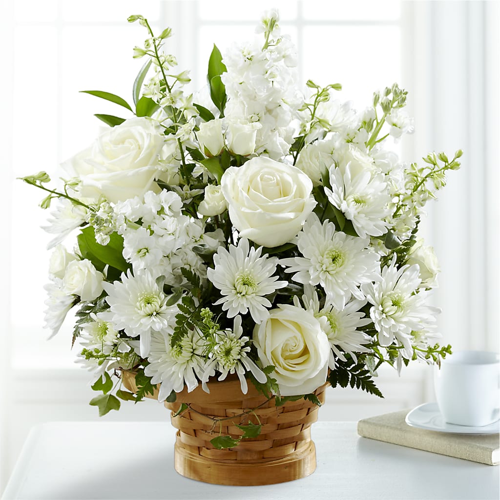 Heartfelt Condolences Arrangement – VERN'S SHARONVILLE FLORIST, Cincinnati OH
