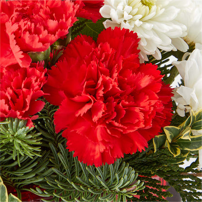 Christmas Market Bouquet – VERN'S SHARONVILLE FLORIST, Cincinnati OH