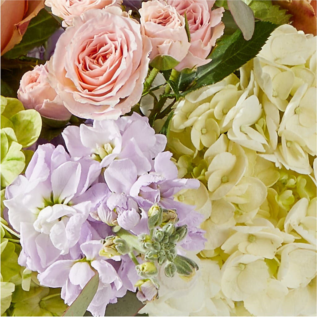 Porch Swing Bouquet – VERN'S SHARONVILLE FLORIST, Cincinnati OH