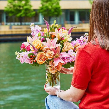 Bisous Bouquet – VERN'S SHARONVILLE FLORIST, Cincinnati OH